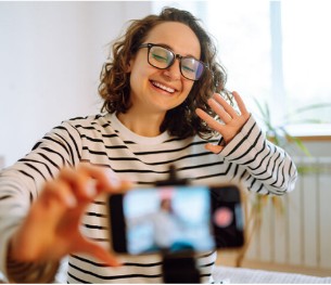 lynfase_blurry_default_light